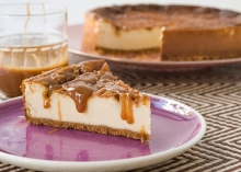 American Cheesecake με Αλμυρή Καραμέλα