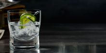 Absolut σε ποτήρι
