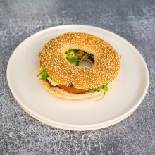 Κουλούρι Θεσσαλονίκης με Πάστα Ελιάς