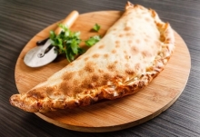 Καλτσόνε Ζαμπόν