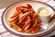 Πατάτες Τηγανιτές Sauce Μουστάρδας και Παρμεζάνα Μερίδα