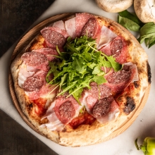 Pizza Αλλαντικών