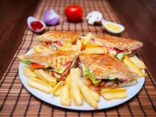 2 Club Pizza