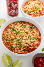 Noodles με Λαχανικά και Χοιρινό