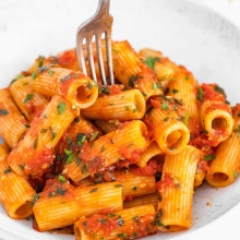 Πέννες με Σάλτσα Ντομάτας