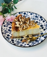 Cheesecake Γιαουρτιού με Μέλι και Καρύδια