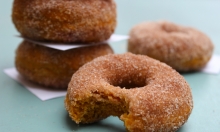 Giga Donut με Ζάχαρη