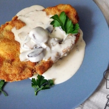 Schnitzel Κοτόπουλο A La Creme Μερίδα
