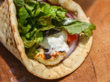 Πίτα Γίγας Λουκάνικο Χωριάτικο