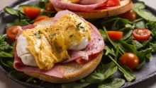 Αυγά Benedict