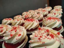 Cup Cake Σοκολατένια με Κόκκινες Καρδούλες