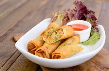Spring Rolls Λαχανικών με Sweet Chili
