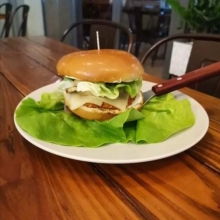 Chicken Special Burger Αντάμωμα