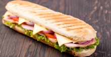 Panini Αυγό Βραστό - Τυρί Gouda - Καπνιστή Γαλοπούλα - Ντομάτα - Μαγιονέζα