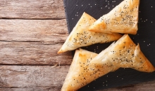 Τυροπιτάκια (8 τεμ)