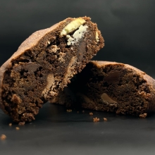 Soft Cookie με Τρείς Σοκολάτες