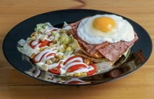 1 Καφές επιλογής + 1 Μερίδα Pancakes Αλμυρά