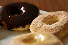 Donut σοκολάτα - μπισκότο - πραλίνα
