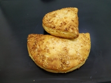 Μελόπιτα με Τυρί και Σουσάμι