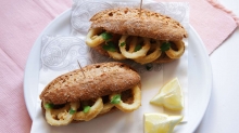Sandwich Δαχτυλίδια Καλαμαριού