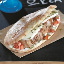 Κυπριακή Πίτα με Μπιφτέκι