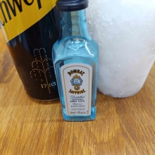 Bombay London Gin Drink Cocktail