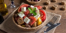 Παξιμαδοσαλάτα