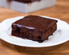 1 Καφές επιλογής + Σοκολατόπιτα