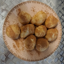 Λουκουμάδες με Πραλίνα Φράουλα