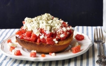 Ντάκος με Cottage Cheese