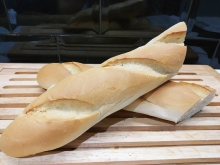 Μπαγκέτα Λευκή