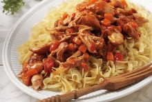 Χυλοπίτες Χειροποίητες με Μανιτάρια, Κόκκινη Σάλτσα, Ελιές, Φέτα