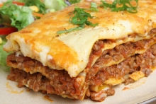 Λαζάνια με Φρέσκο Μοσχαρίσιο Κιμά και Σπιτική Μπεσαμέλ