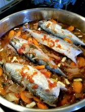 Κολιός Πλακί με Πατάτες Φούρνου Κοκκινιστές