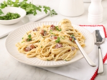 Σπαγγέτι Καρμπονάρα με Μπέικον