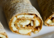 Τορτίγια με Πραλίνα Φουντουκιού και Μπισκότο