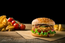 Burger με Μπιφτέκι Λαχανικών