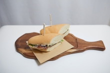 Foghorn - Leghorn Sandwich