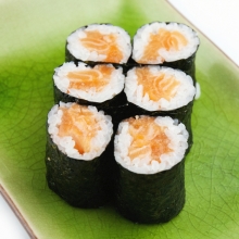 Salmon Maki Rolls (8 τεμ)