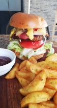 American Burger + Πατάτες + Coca-Cola 330ml