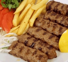 1 Μερίδα Επιλογής + 1 Αναψυκτικό 330ml