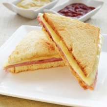 Τόστ Τυρί - Γαλοπούλα Καπνιστή