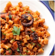 Κοφτό Μακαρονάκι με Χταπόδι