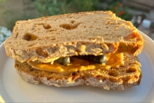 Μοναστηριακό Φυστικοβούτυρο Crunchy (kiss the earth), Μέλι, Μπανάνα, Μύρτιλλα