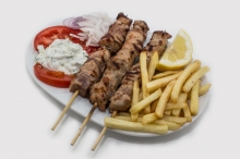 1 Μερίδα Σουβλάκι Χοιρινό (3 τεμ) + Πατάτες