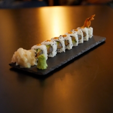 Tropical Shrimp Roll (8pcs)