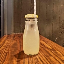 Χυμός Λεμόνι (Μέσα Κει)