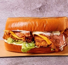 1 Καφές επιλογής + 1 Brioche Αλμυρό επιλογής