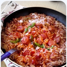 Κριθαράκι με Φρέσκο Χωριάτικο Λουκάνικο