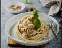 Spaghetti Καρμπονάρα + Αναψυκτικό ή Μπύρα